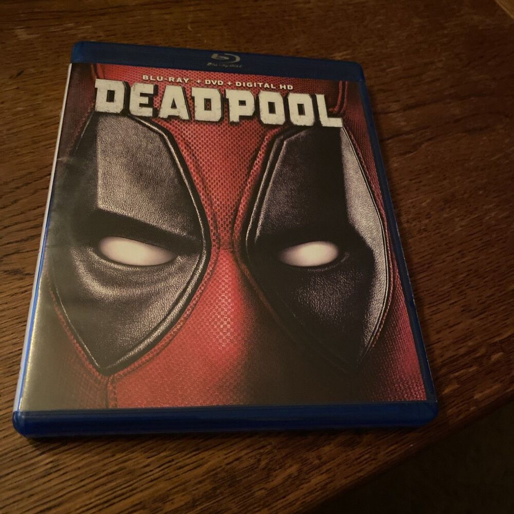 DEADPOOL (2016) BLU RAY/DVD COMBO- VERY GOOD RYAN REYNOLDS ACTION/COMEDY